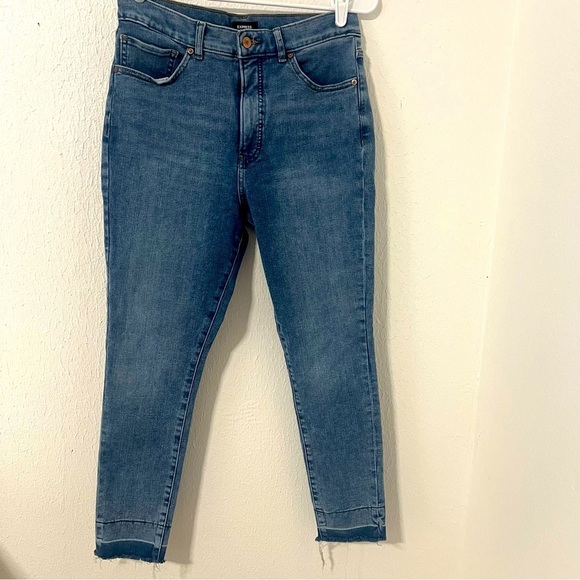 Express Women’s Sz 10R Skinny High Waisted Light Wash 4-Way Hyper Stretch Jeans - Picture 1 of 8